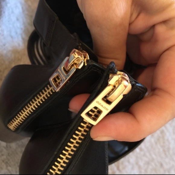 Coach heels size 8 - Picture 6 of 8